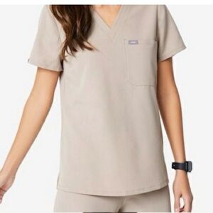 Figs Women's LATTE Catarina one pocket scrub top